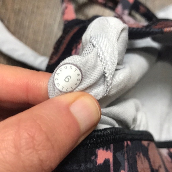 Lululemon Energy Bra Nulux Peony Multi - Picture 5 of 7